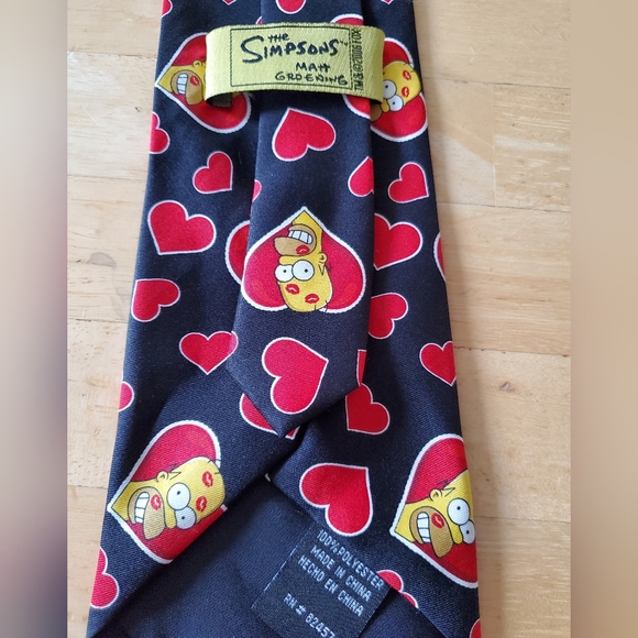 HOMER SIMPSON Valentines Day Tie - Picture 3 of 3
